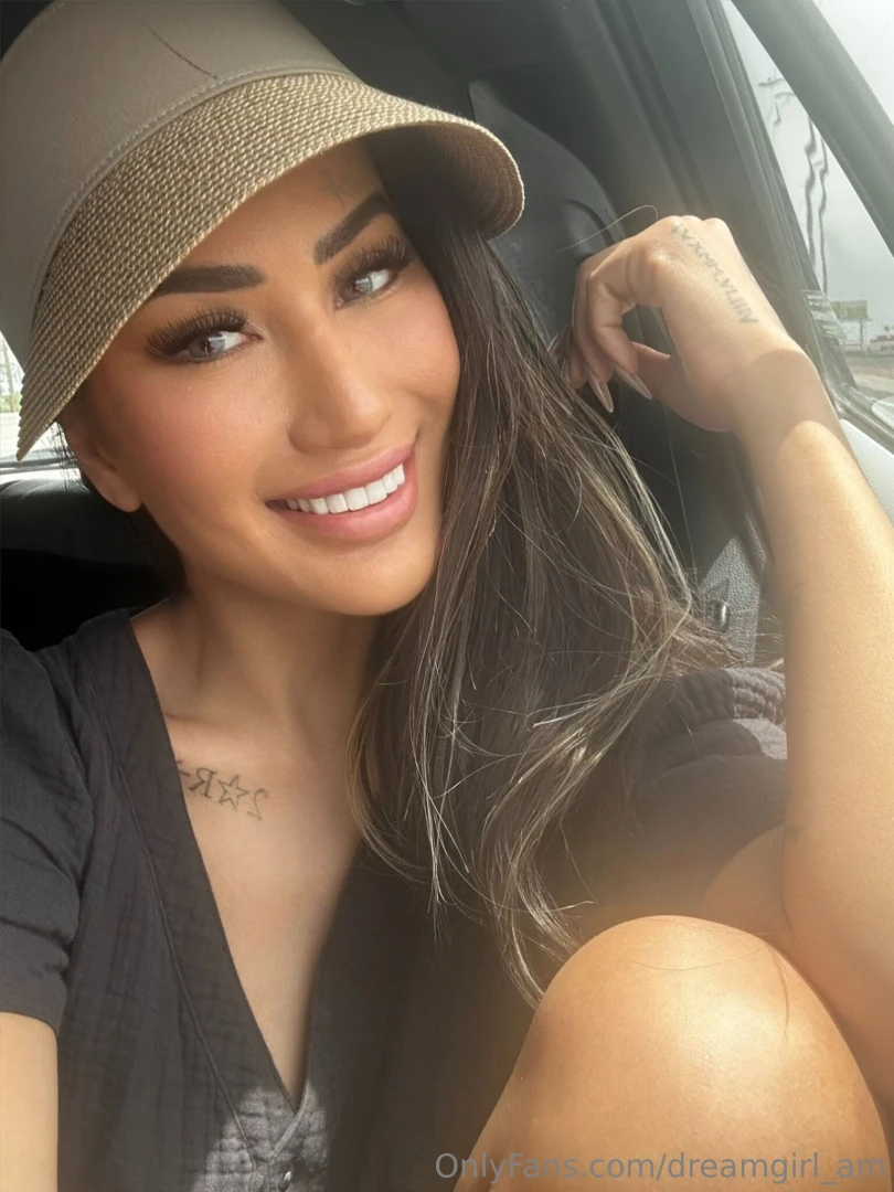 Too cute to be behind the wheel today 