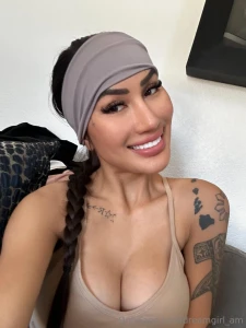 Who wants to be a total sweetheart and pamper me today i ve been