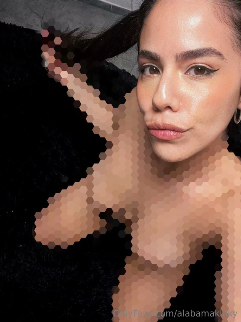 A clip of my hottest content are you desperate sub do you want to see 