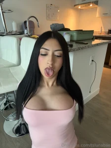 I m on my kneees for you papi