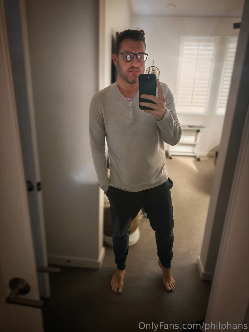Yes i sometimes wear glasses and no i won t keep them on for you 