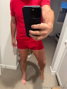 All red tonight inspired by the amazing solangesex1608 part 1