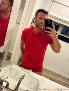 All red tonight inspired by the amazing solangesex1608 part 2