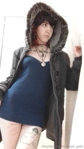 Blue dress do i look strange i have bruises part 5