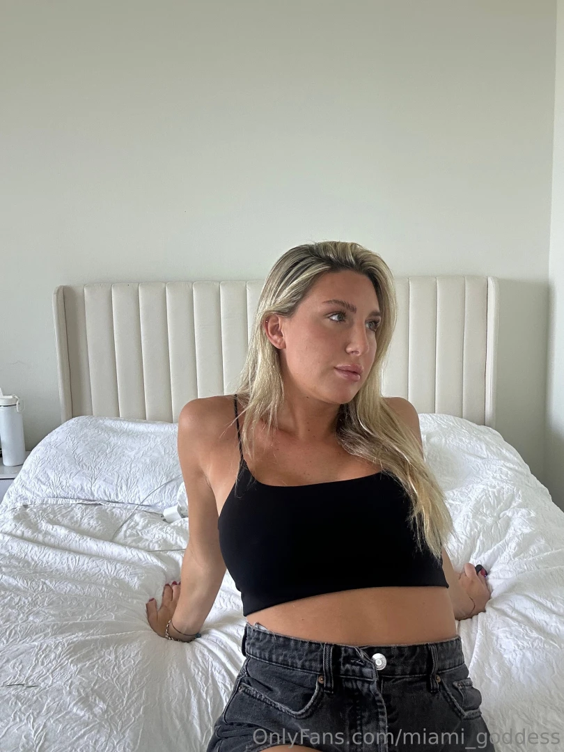 Leaning back lips teasing and nowhere else i d rather be send dms if 