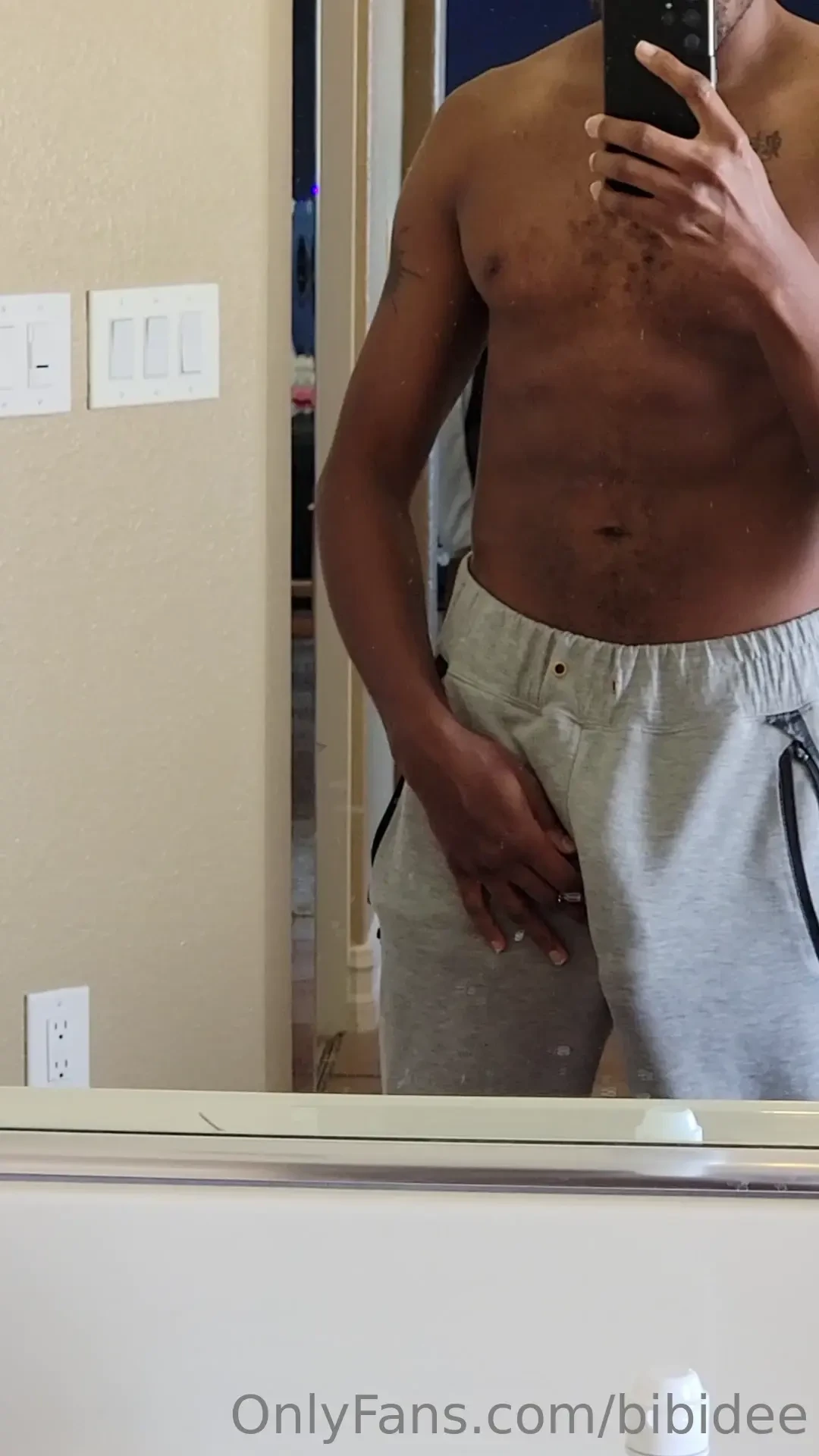 Okayyyyy i made soooooo much solo content before i started filming 