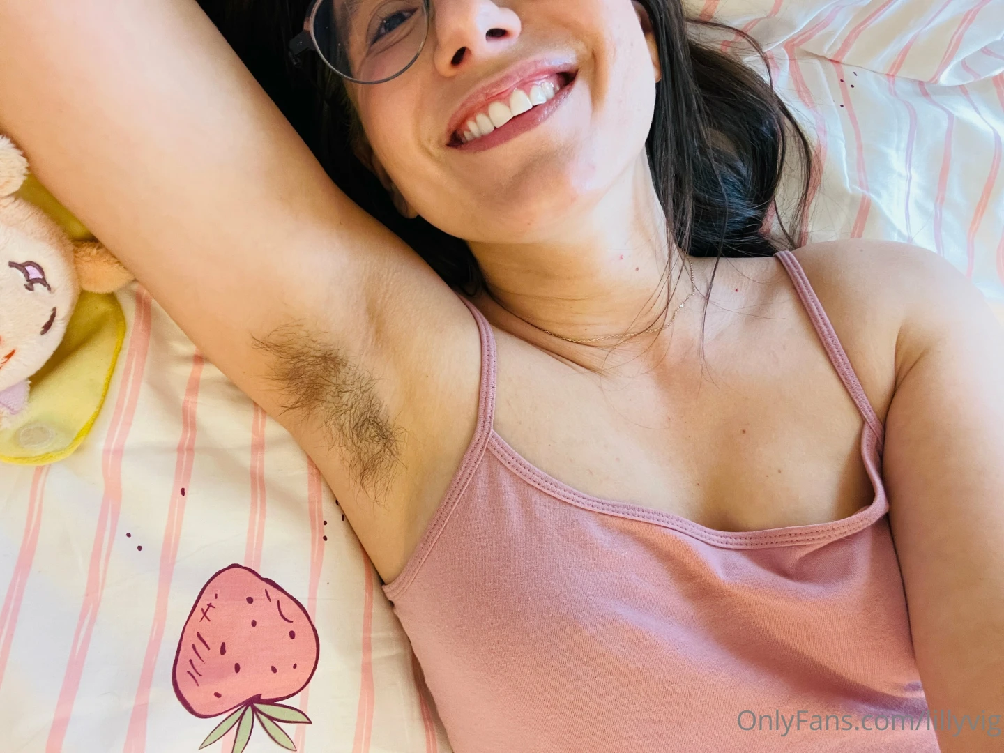 Hairy armpit supremacy are you putting your face or your dick here 