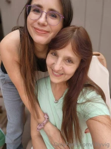 How often do you jerk to mature women