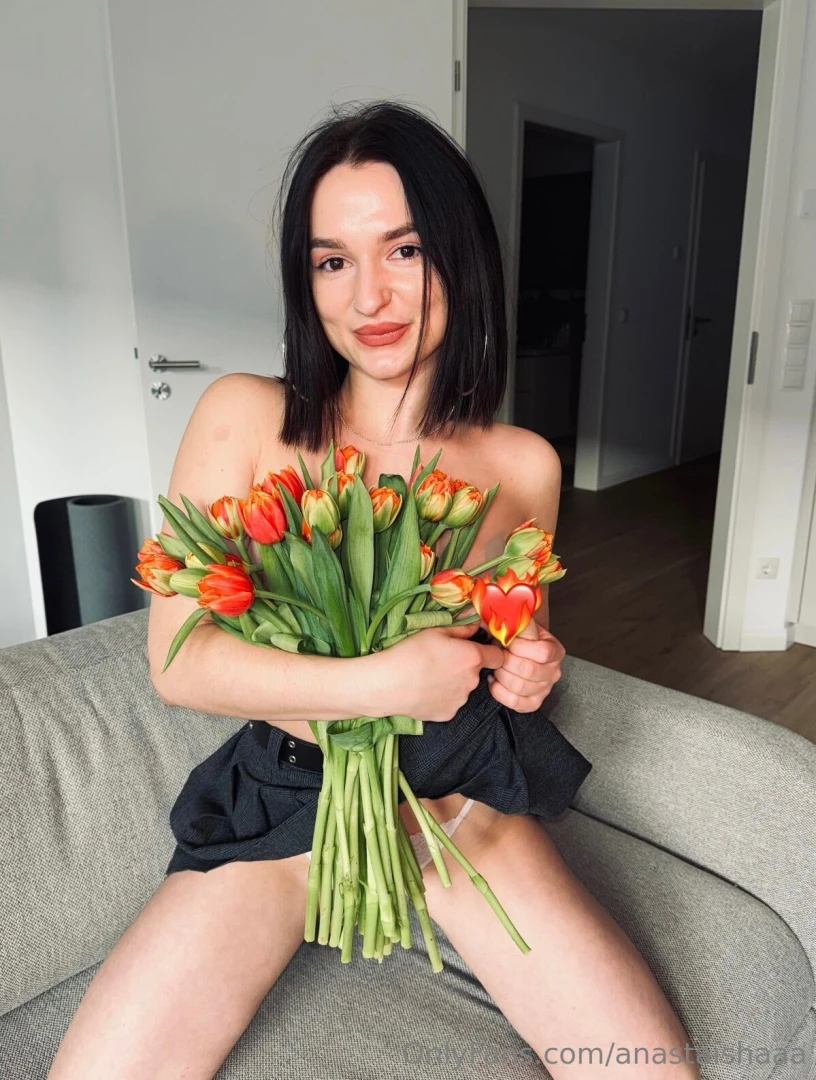 Would you give me a bouquet or take the most beautiful one 