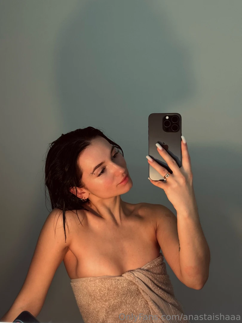 Time to relax my bathroom is my stage want to join in 