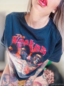 I might not be from the us but i know exactly how to make you stand at