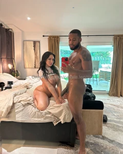 New scene are you ready for it this scene got me super wet and oily