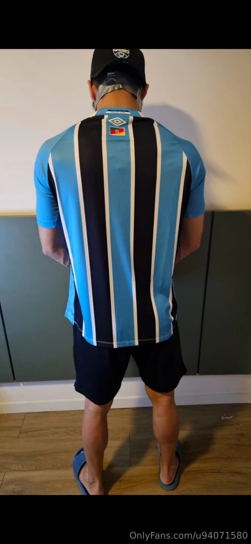 E esse gremista sendo submisso curtem bdsm part 4 