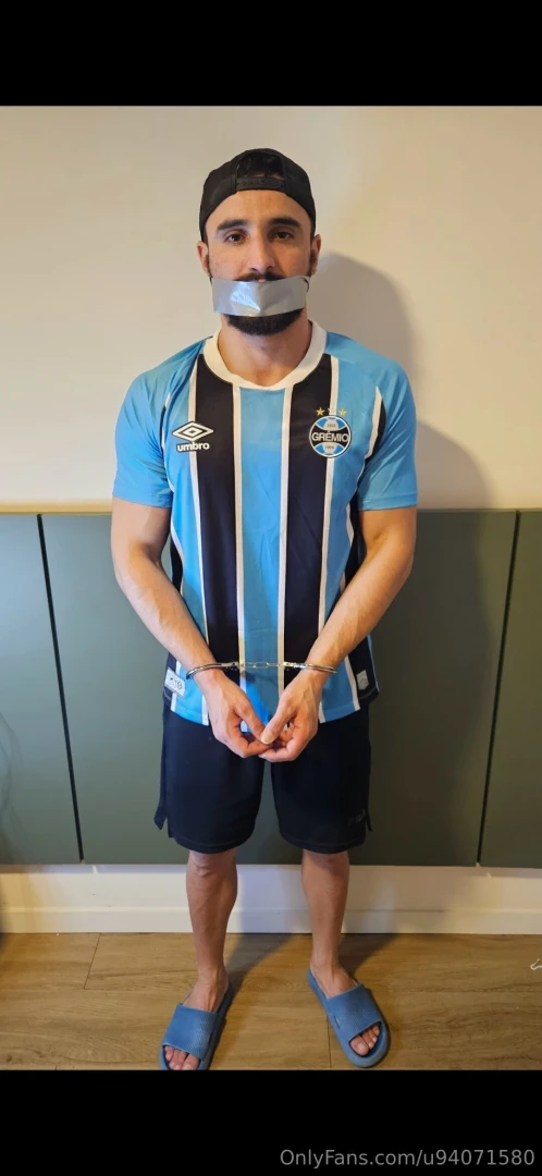 E esse gremista sendo submisso curtem bdsm part 2 