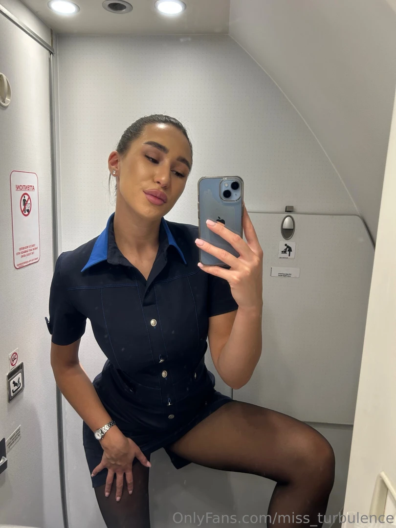 Yes this is the uniform no i don t always wear everything that comes 