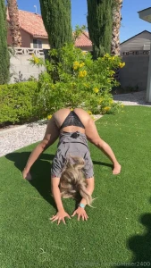 Who wants to work out with me on this lovely day jus showing my