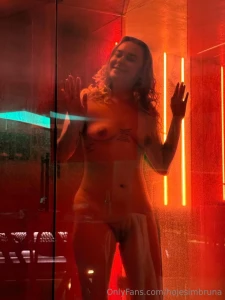 Sinto muito informar vcs mas o cara do v deo deletou o only dele ent o