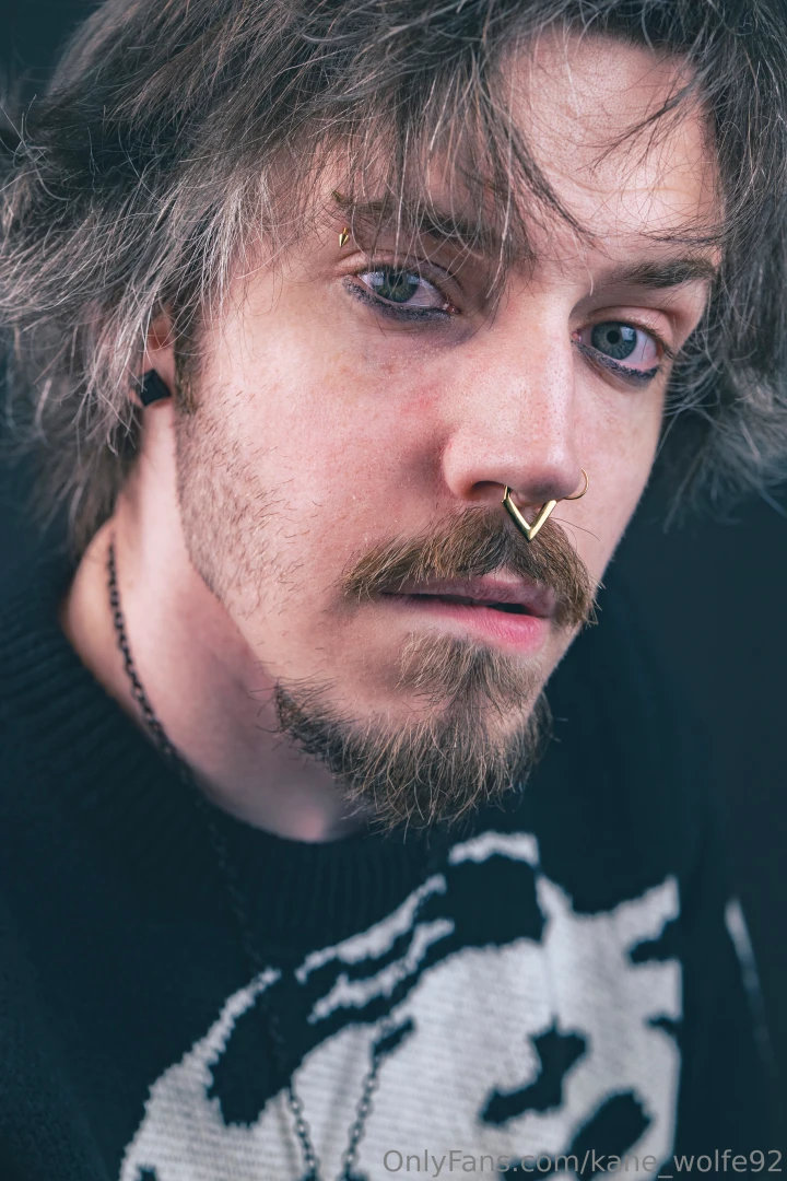 What band does this emo hipster play for its been a looong time since part 1 