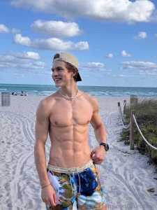 I look like trouble don t i