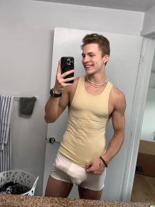 Happy sunday who s online rn