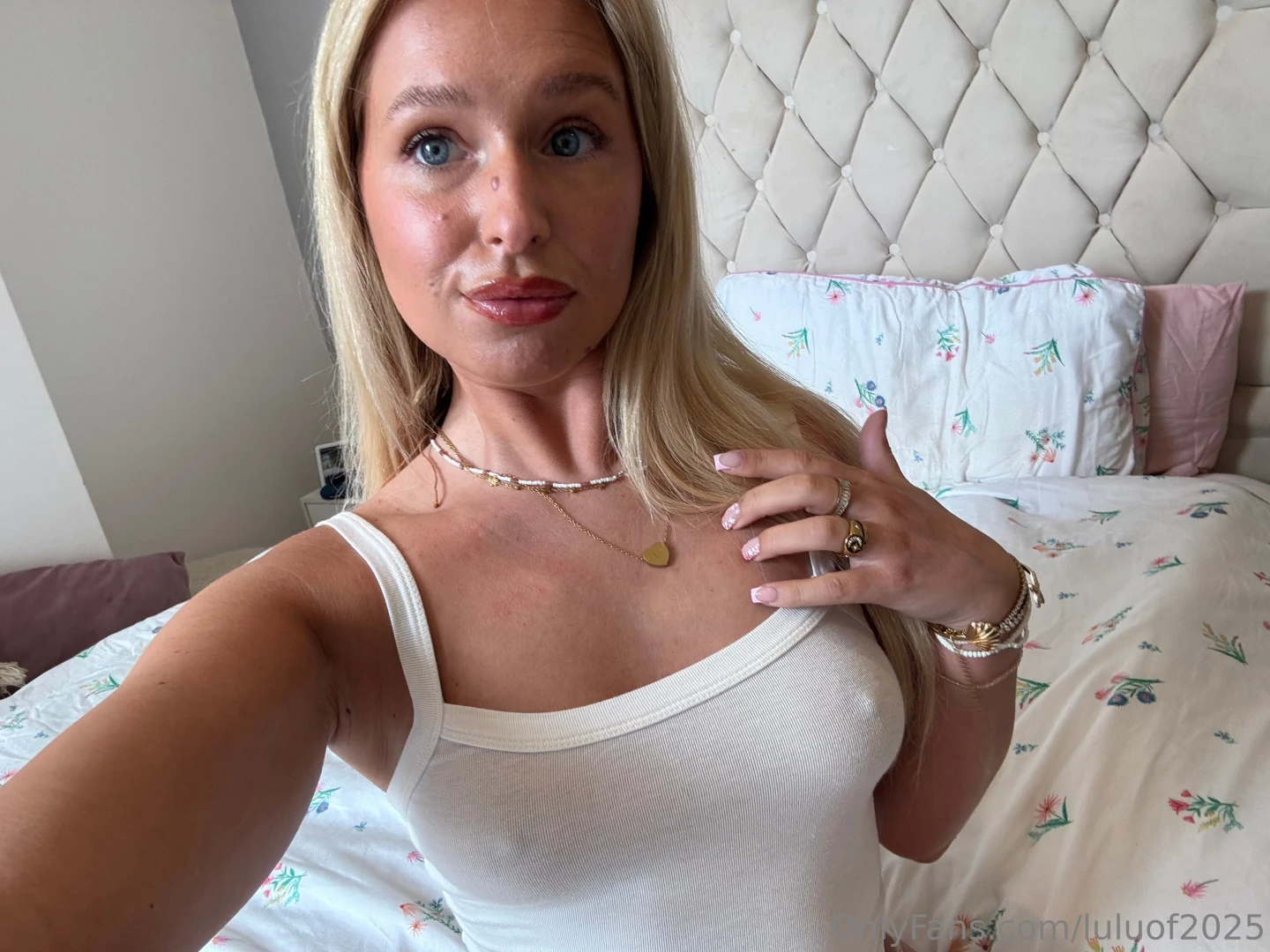 You be in charge tonight just don t go easy on me 