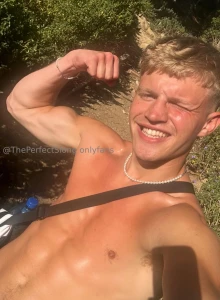 Close your eyes and imagine my hands now try to focus can t can you