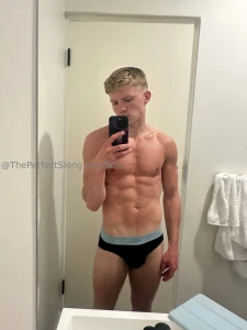 I lift heavy but you should see what i m packing when the shorts drop