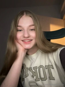 Come on smile for me i m sure my photos will cheer you up