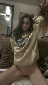 Its almost dinner time i think i m gonna fuck myself right now you