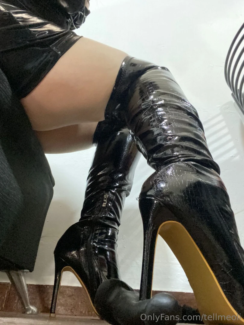 I will crush your cock 