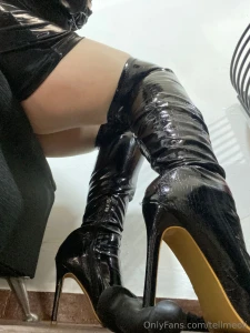 I will crush your cock