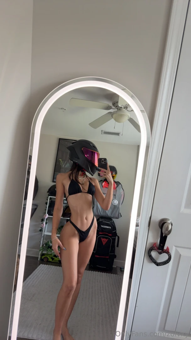 Warning i m going to distract you 