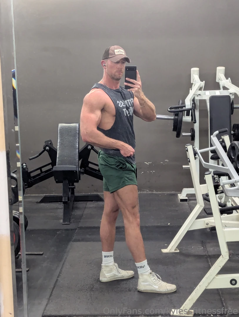 Making progress in the gym focus on getting better each day part 1 