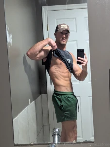Making progress in the gym focus on getting better each day part 2