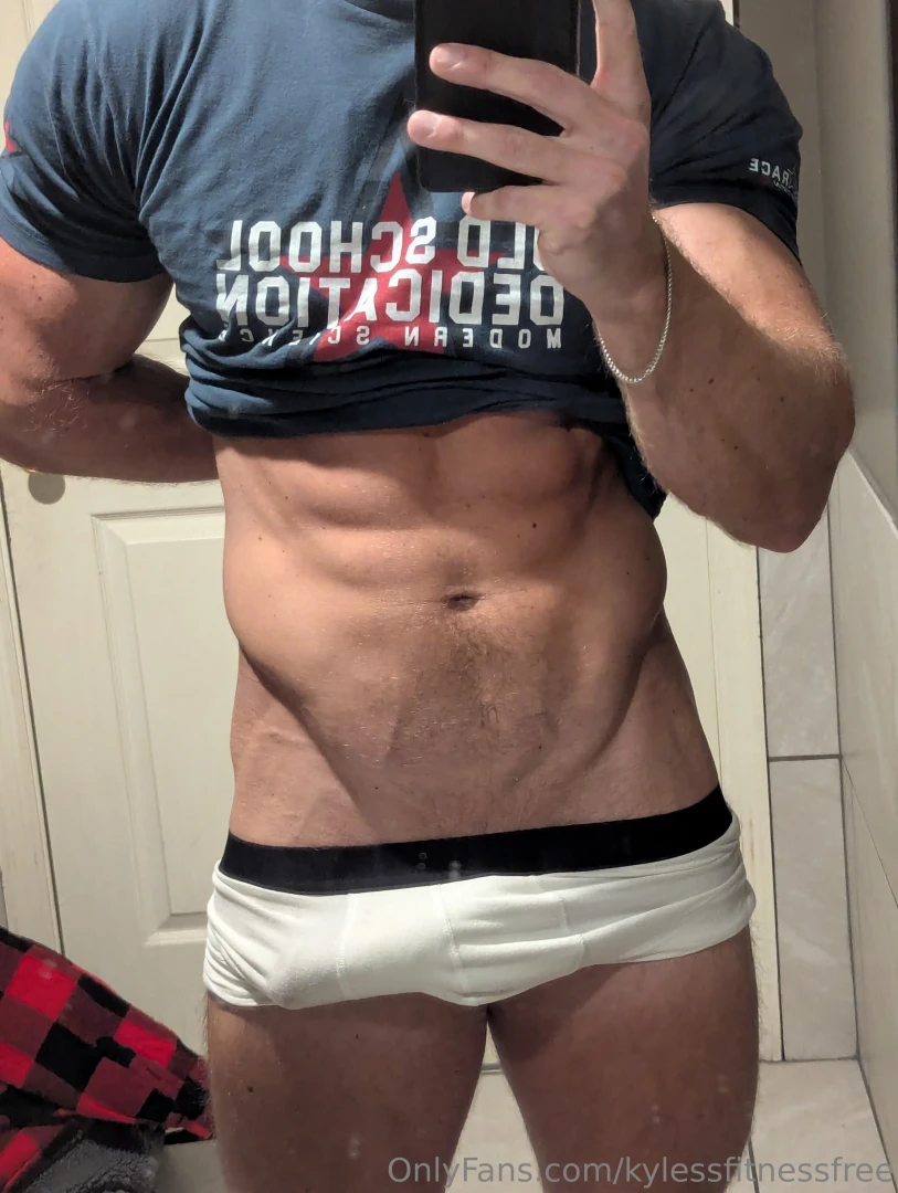 Would you suck me off in the gym bathroom part 1 