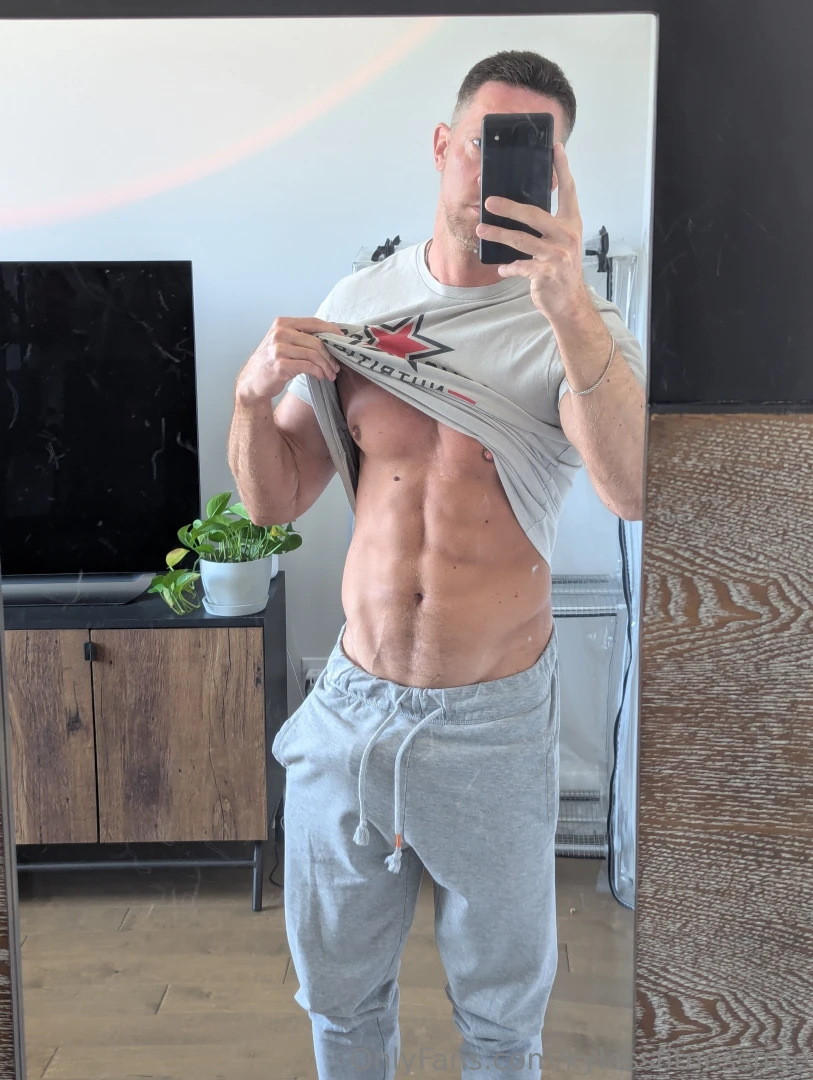 It s hard to hide sometimes part 1 