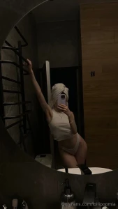 Baby this is what i look like when i m waiting for a text from you don