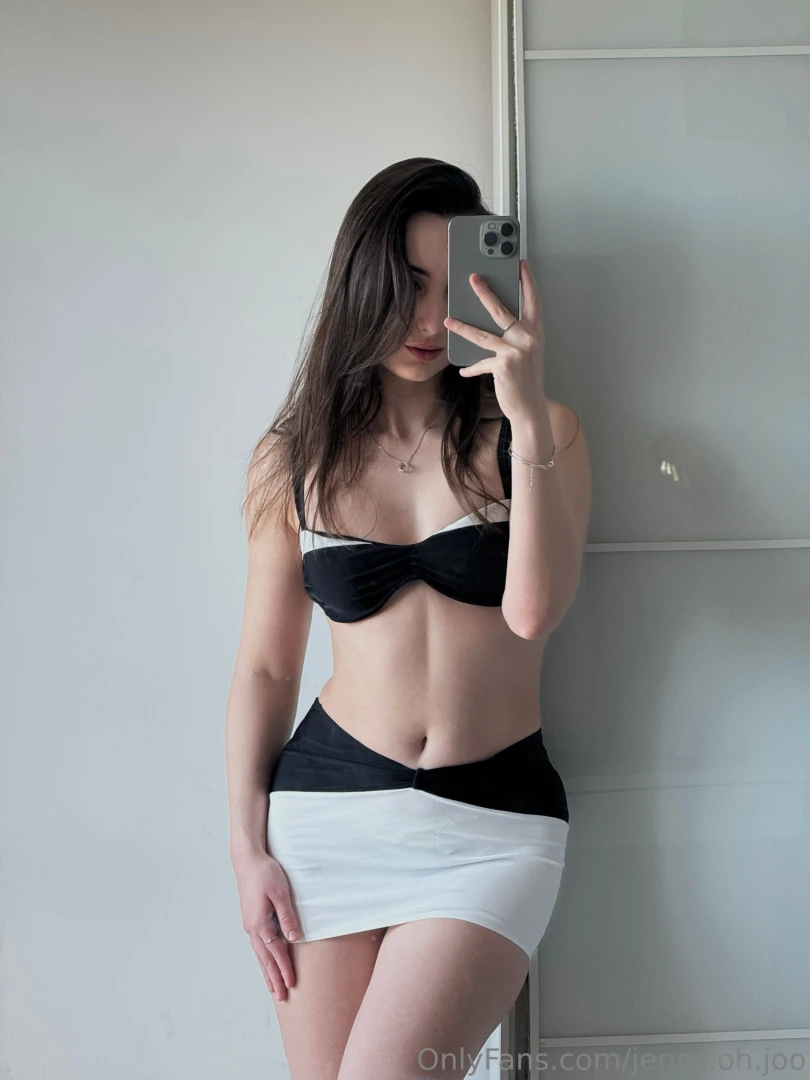 Hmmm can t decide which swimsuit i like more part 3 