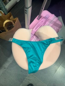 I sell my panties if you ever wanted to smell and taste my pussy my part 1