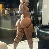 kyra_laced
