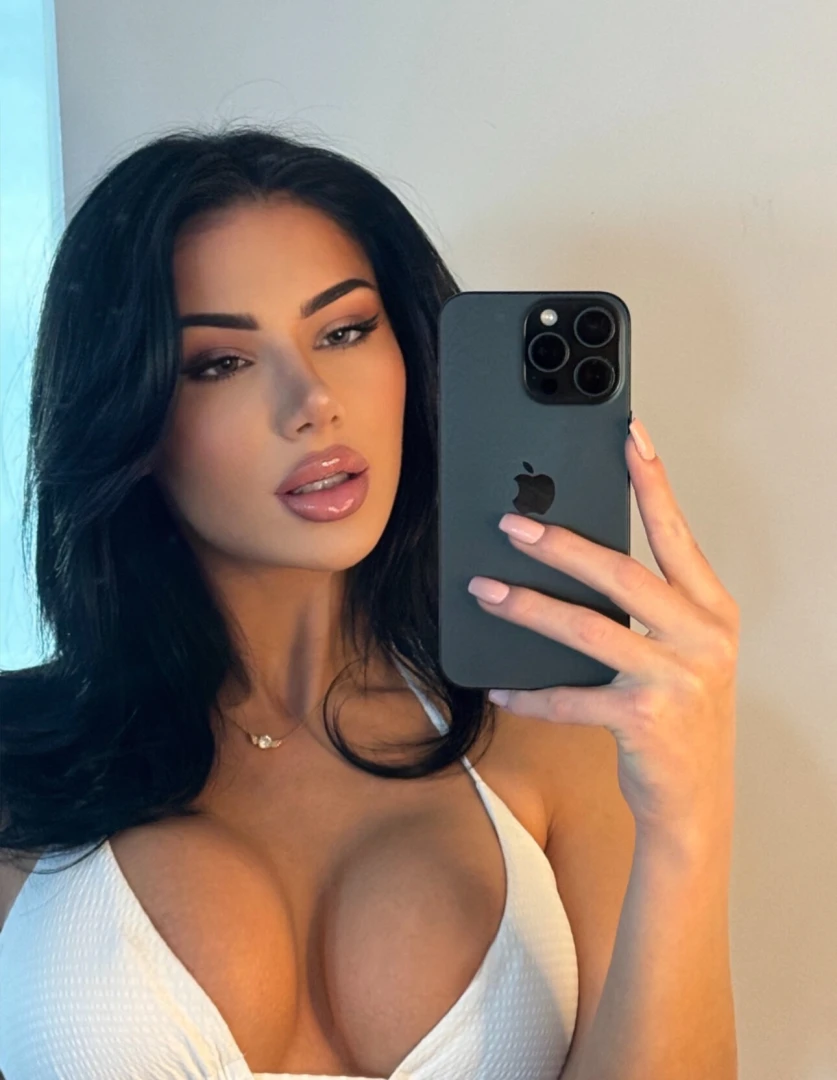 Can t get your eyes off me 