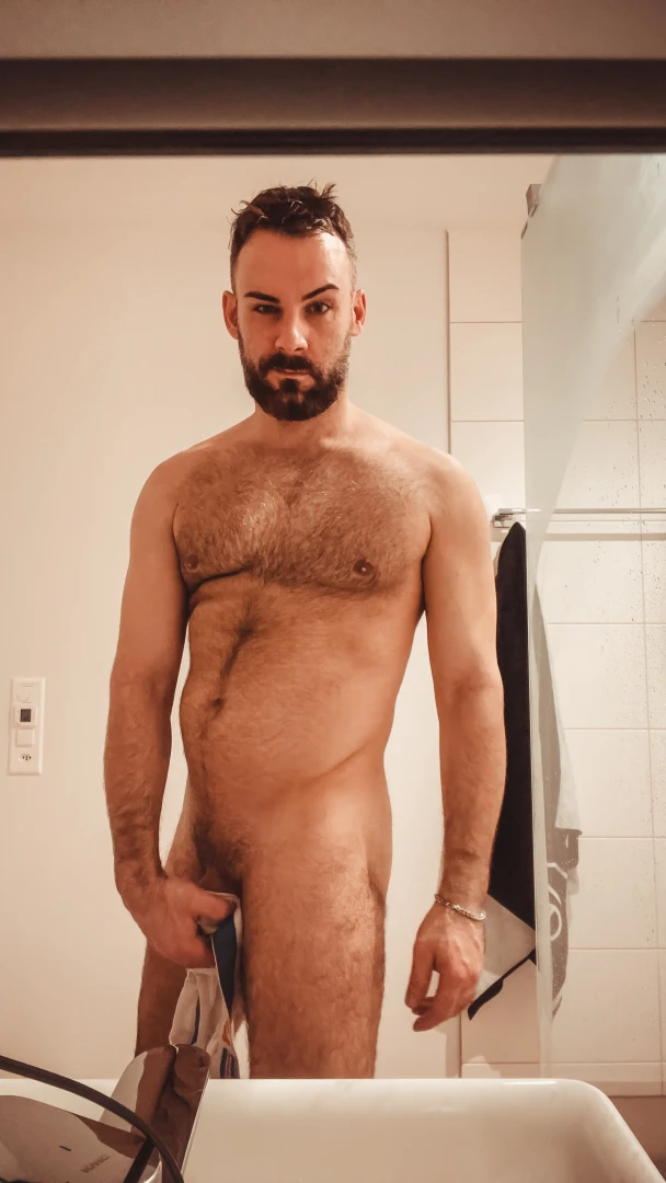 Put your like on my body 
