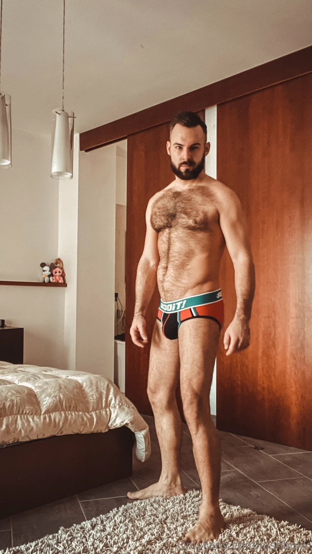 Ciao ragazzi e fans italiani buon dicembre vi piace la mia biancheria 