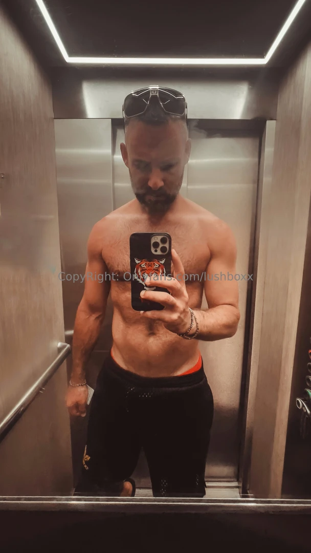 Elevator selfie part 8 