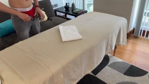 I went to this masseur nick_nivero who said he was straight right from