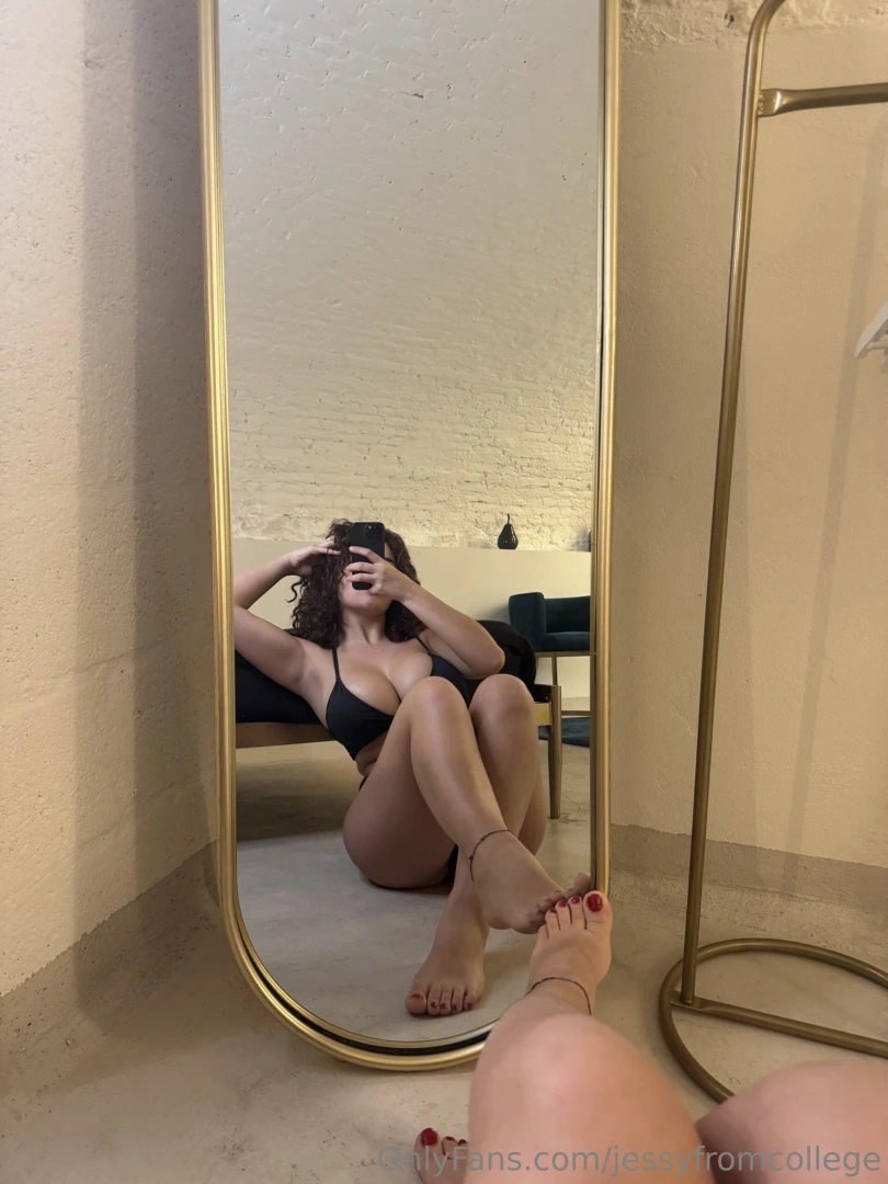 If you think the view s good now just wait until i turn around part 1 