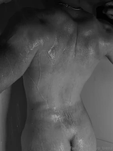 Going live on my premium page who s coming