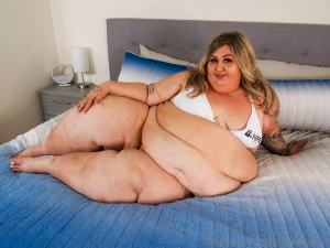 Looking fat and cute part 4