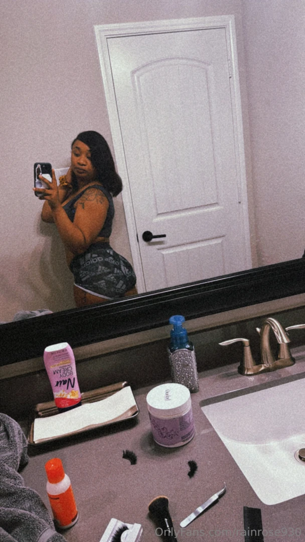 Ass for dayyyyssss babyyyyyy 