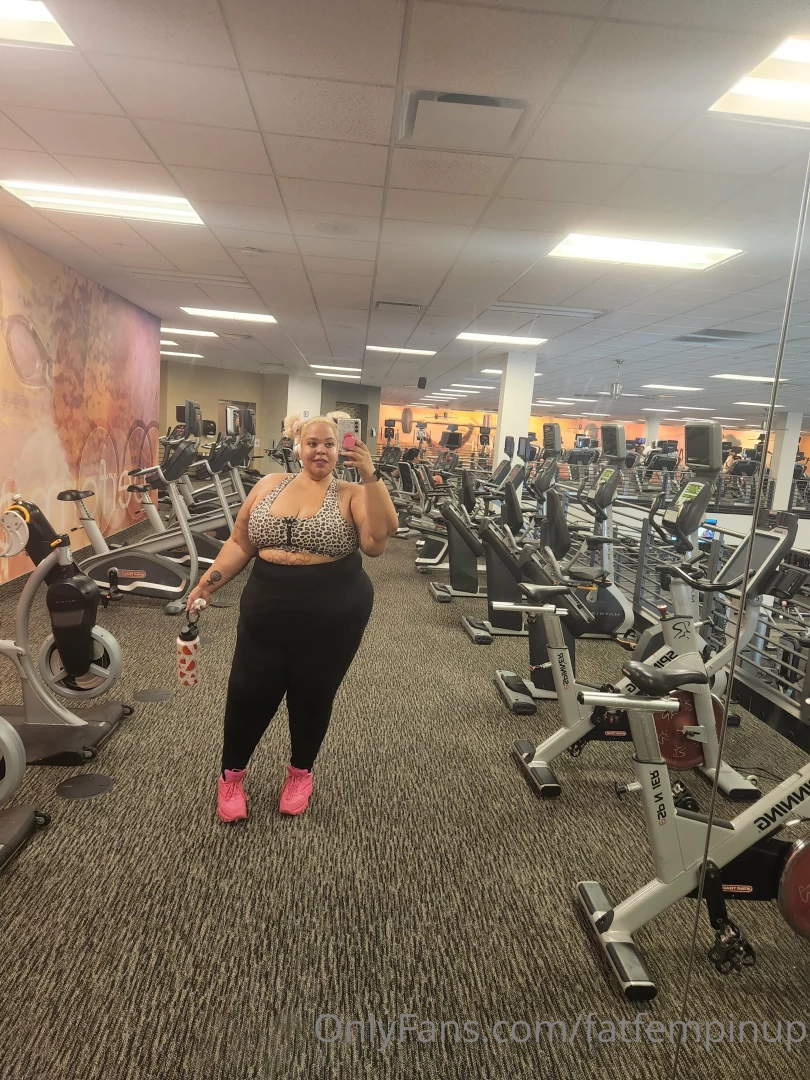 I always feel sexy coming back from the gym part 2 